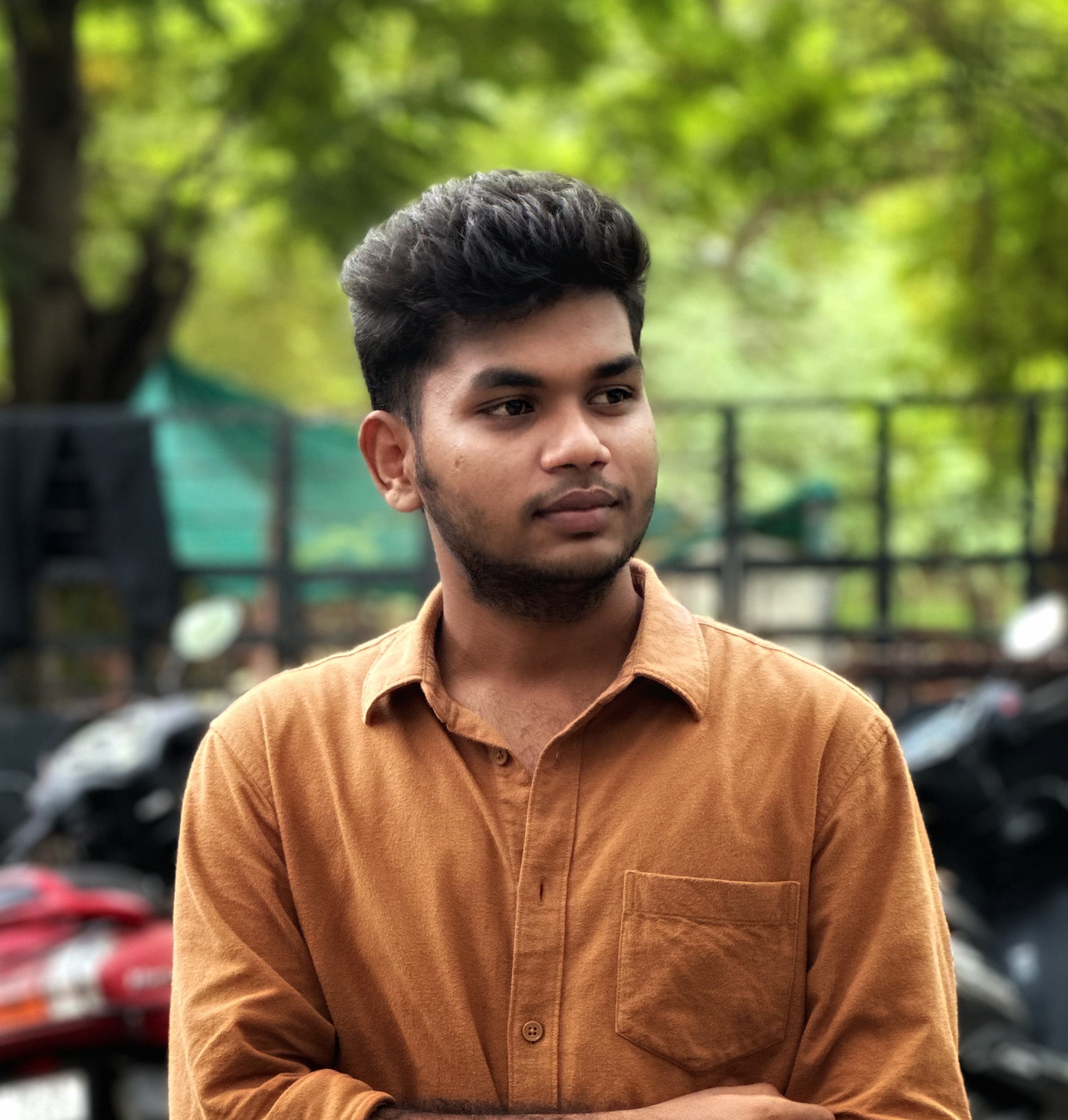 Elango V